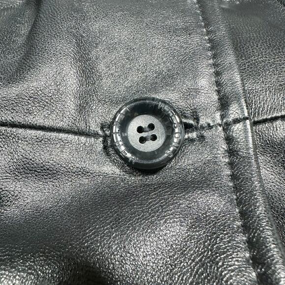 Wilsons Leather | Women | Black Chic Soft Genuine Leather Trench Coat | Medium - Picture 12 of 15